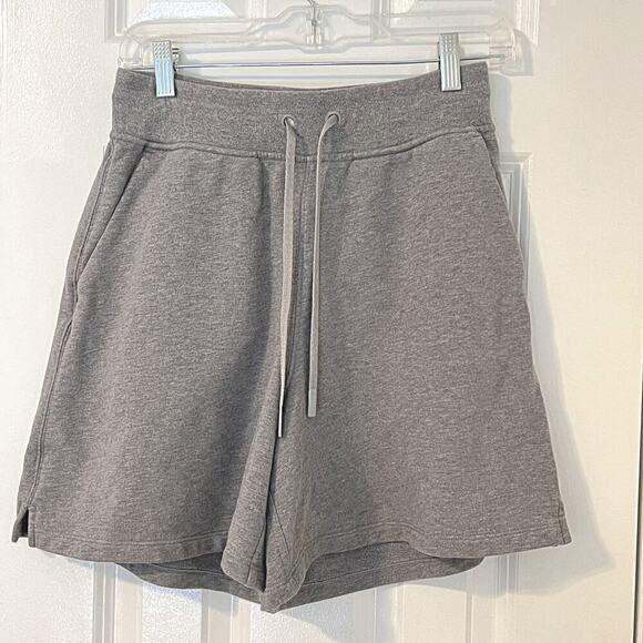RARE Lululemon High Rise Terry Sweat Short 6 NWOT Grey - Picture 8 of 12